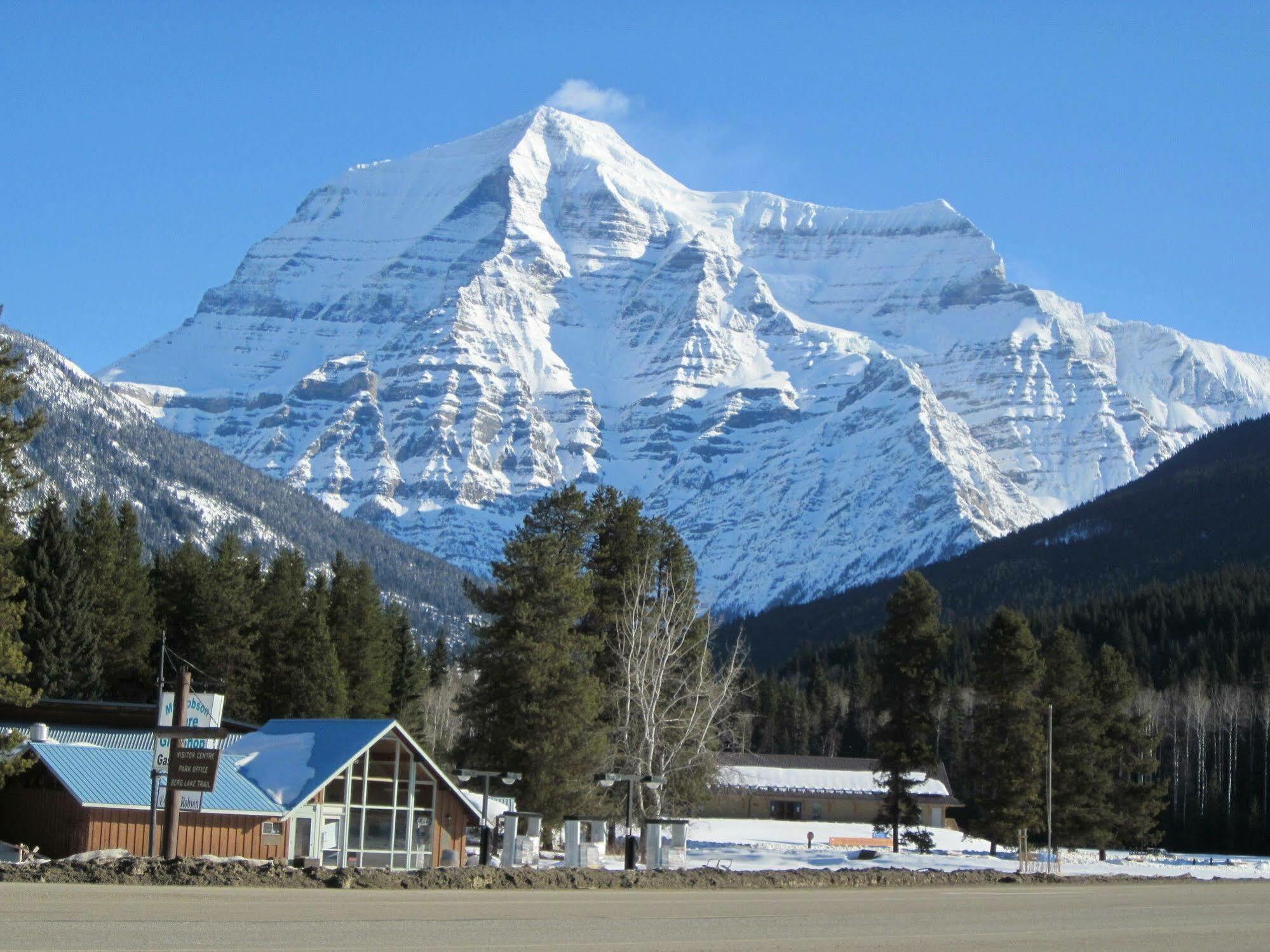 Heavens Edge Mountain Lodge Valemount Exterior foto